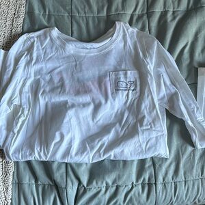 Vineyard vines top